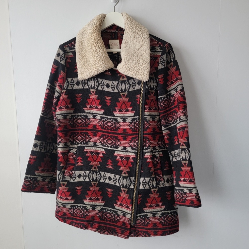 Sun & Shadow women's Aztec Southwestern coat jacket size L faux fur collar